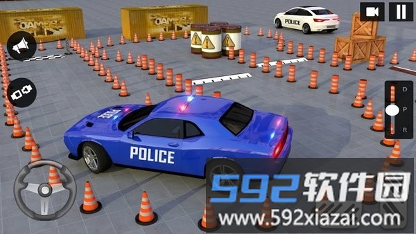 现代警车停车游戏(police car parking)截图3
