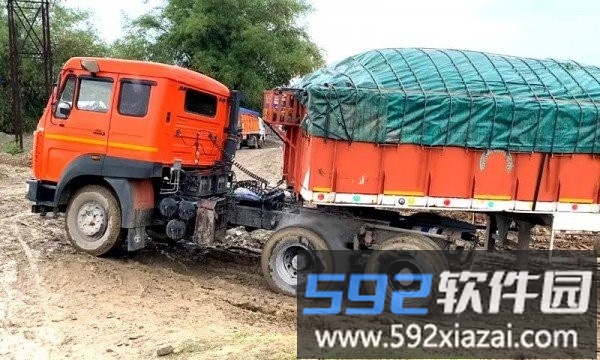 山地货车驾驶员3d手机版(heavy truck driver)截图3