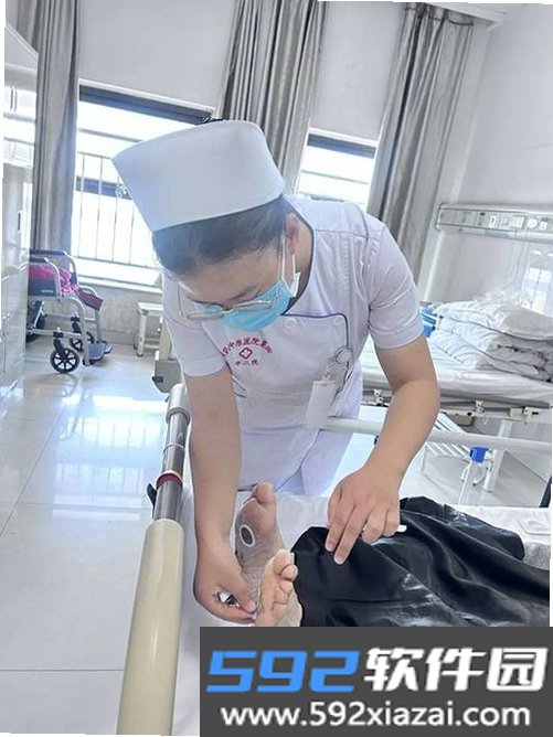 燕尾帽护理上门截图4